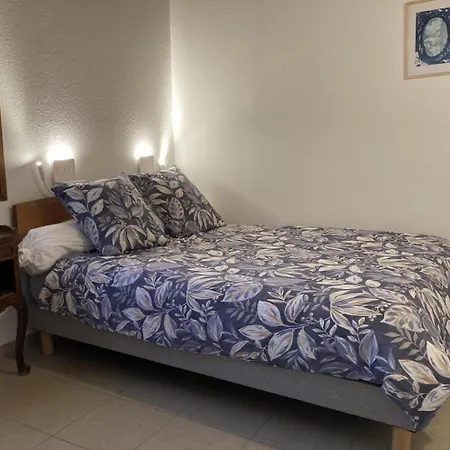 Holiday home Les Lilas 2/4 Personnes